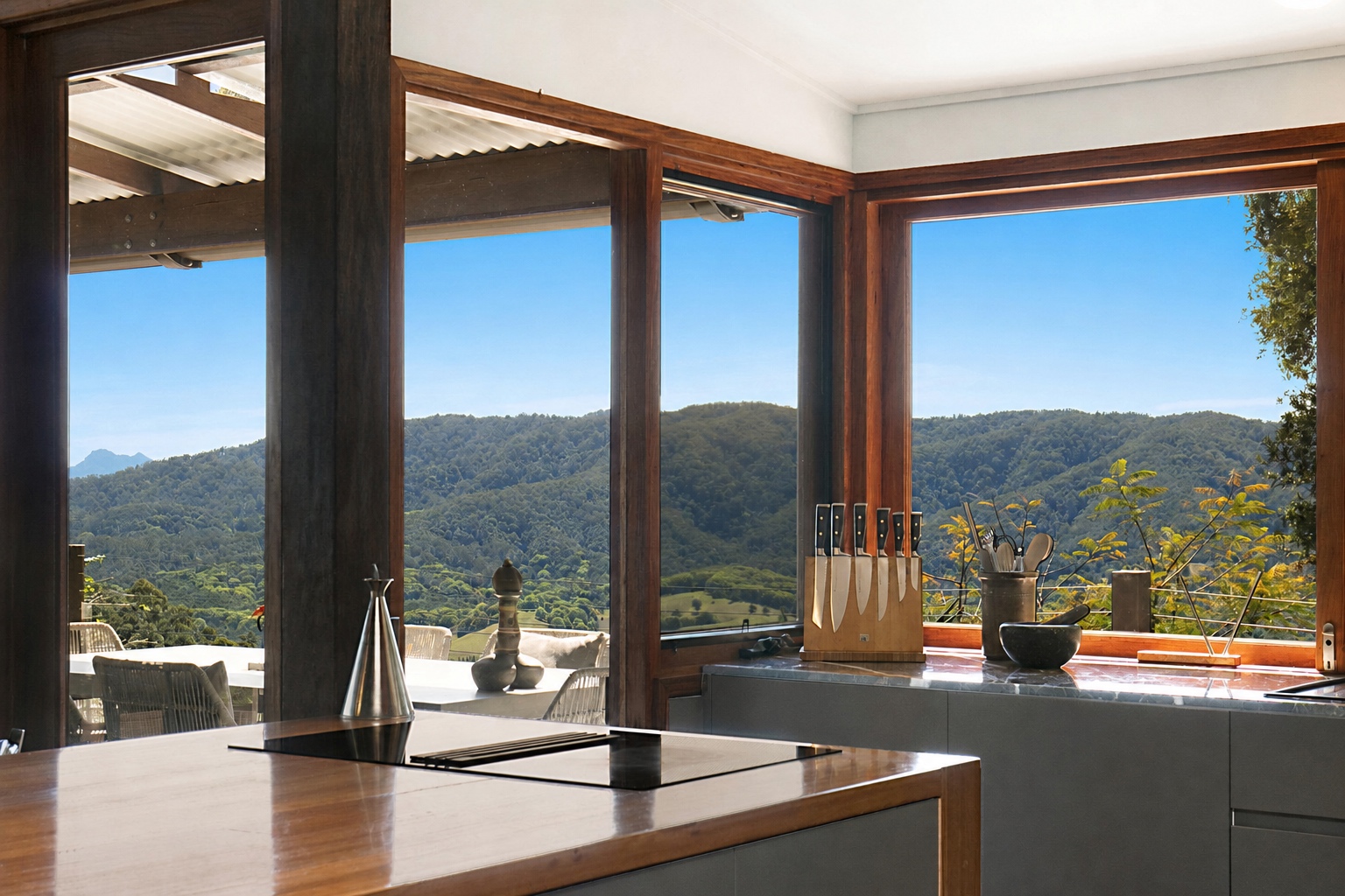 Serra Luma residence and studio